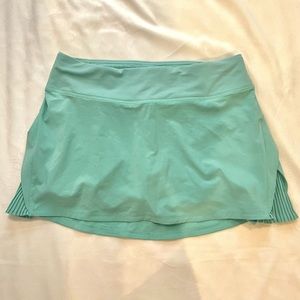 LULULEMON TURQUOISE SKIRT